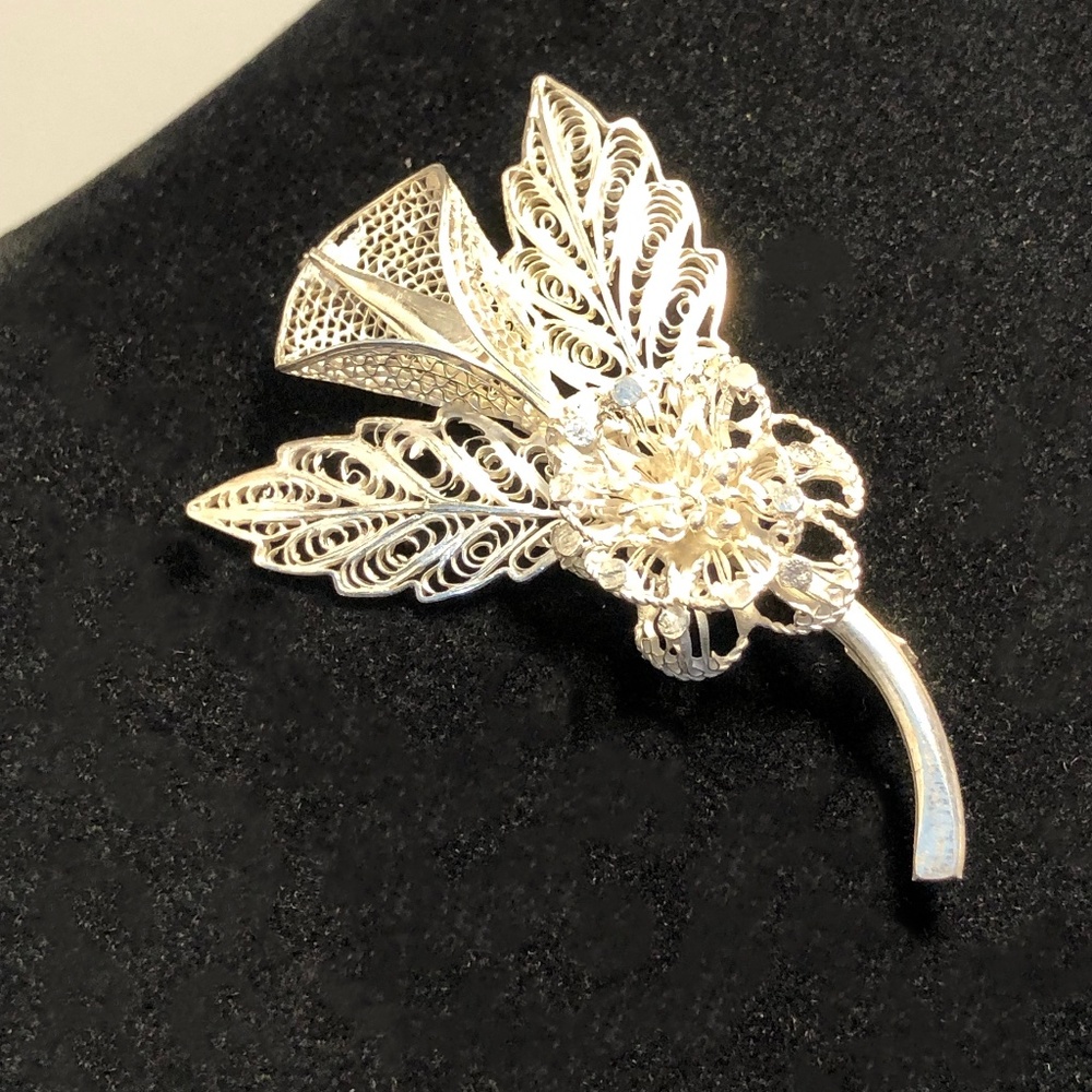 Vintage Sterling Silver Cala Lily Brooch - Picture 3 of 6